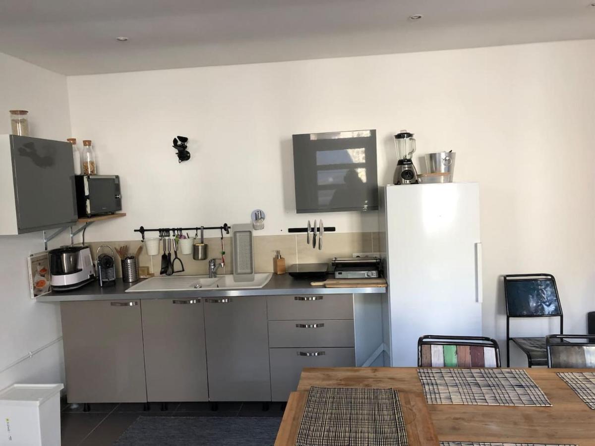 Le Phare Rouge Apartment เฟก็องป์ ภายนอก รูปภาพ