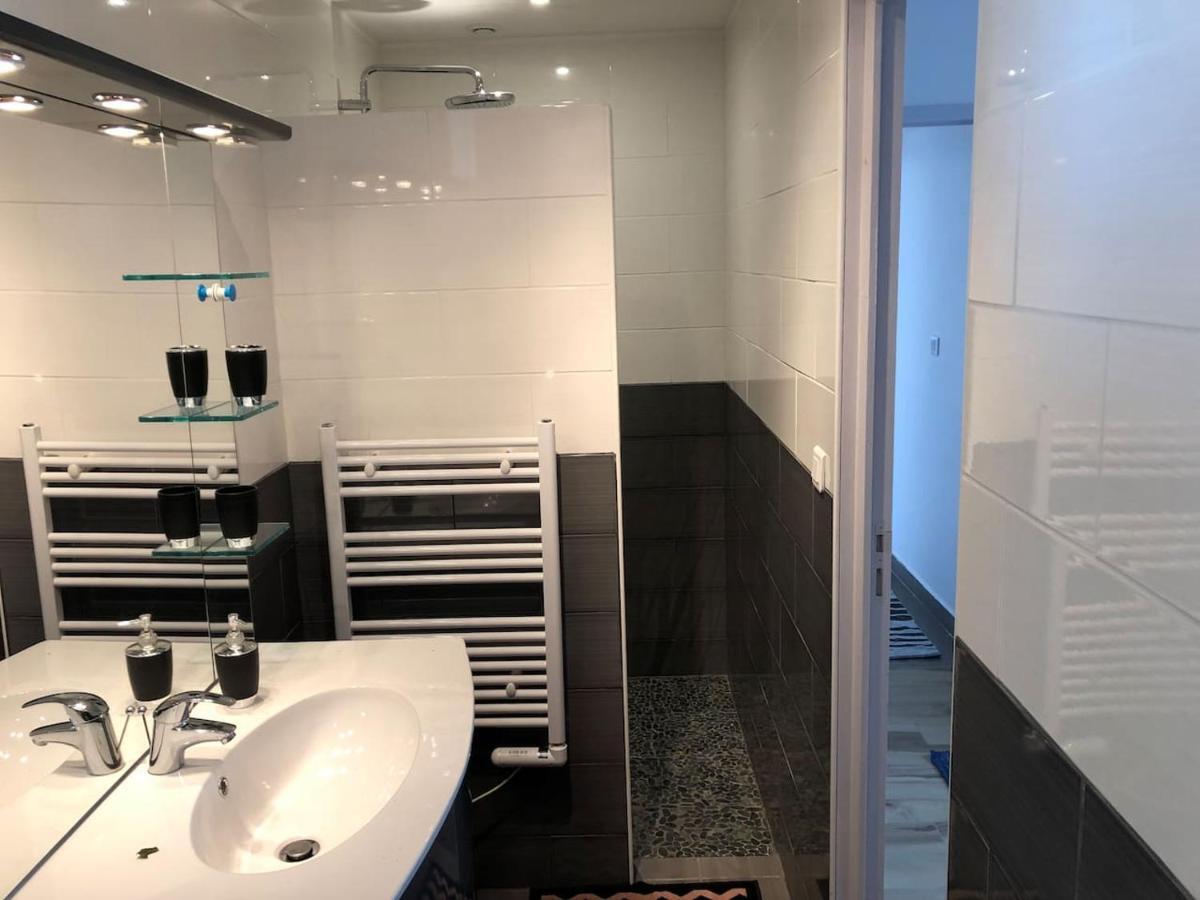 Le Phare Rouge Apartment เฟก็องป์ ภายนอก รูปภาพ